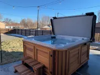 Luxury 6Br Arvada Oasis: Hot Tub & Fire Pit / 15 Mins to Denver/Red Rocks