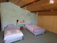 Very comfortable house close to the historic center of Avignon and Villeneuve! Hotels in Les Angles