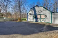 Guilford Carriage House at Granite Lodge! - WiFi