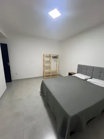 Executivo Veneza é ótimo para pequenas e longas estadias, localização premiada Отели в г. Ипатинга