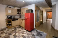 Spacious 6-person gîte in Kaysersberg 케제르베르 호텔