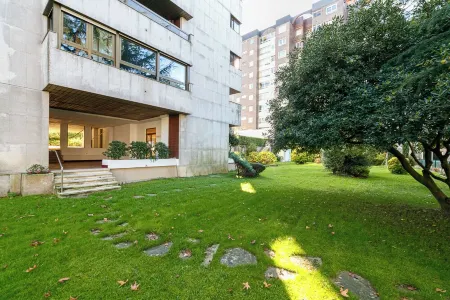 JULI & ROOM RIA DE VIGO,