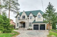Luxury home Richmondhill