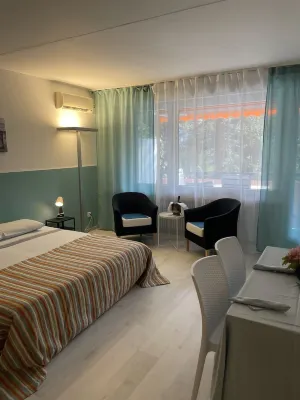 Bissone Lake Apartment 403