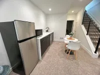Cozy 1-bedroom apartment in fantastic Denver with WiFi, AC, Laundry and more!