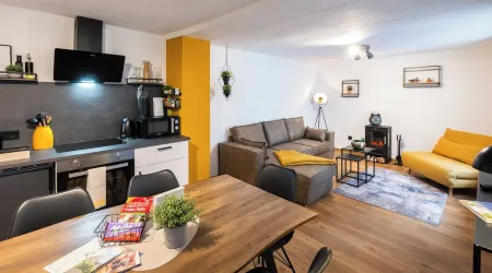 Old building oasis Fulda - quiet, central, terrace, train station 400m -