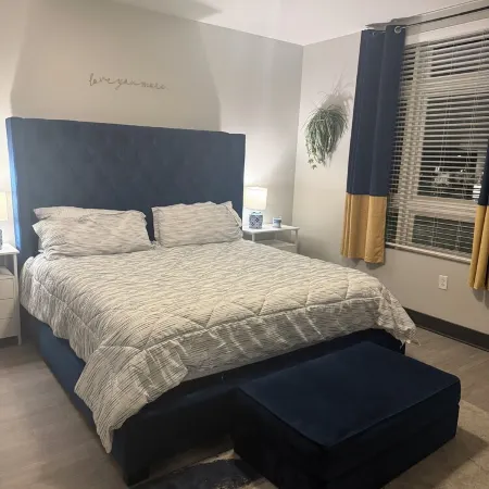 Luxury 2 bedroom 2 full bathroom apartment across from the waterfront!
