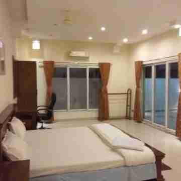 CHILLIES HOLIDAYS Chennai Rooms