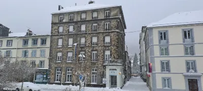 Bright 3-room apartment with 3-star rating in the heart of Le Mont-Dore Hotels near Mont Dore