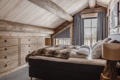 Luxury Chalet Hotels near Orren