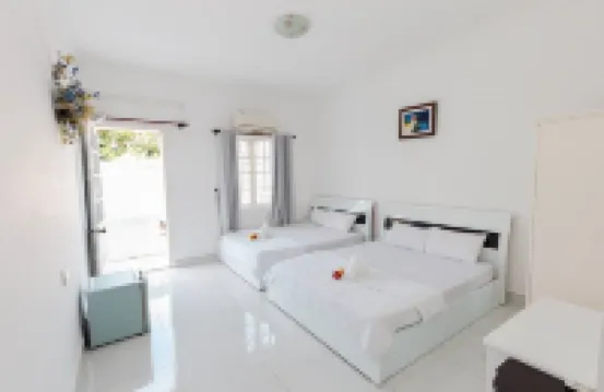 Villa 2. 4 Lac Long Quan