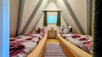 Cozy hut in the middle of the forest. Pet friendly! Hotels in Eibenstock