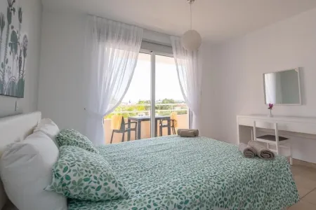 Nissi 3 Privileges Apt Отели рядом с достопримечательностью «Ayia Napa Square»