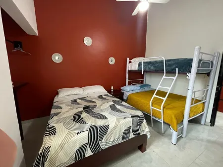 Casa a 5 Minutos del Hospital de La Mujer con Todos Los Servicios