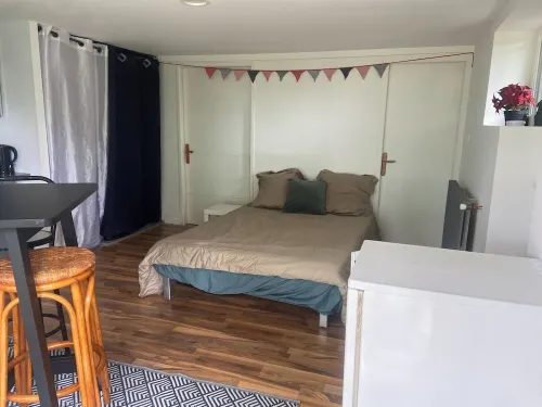 Studio in a country home Hotels in Cordemais