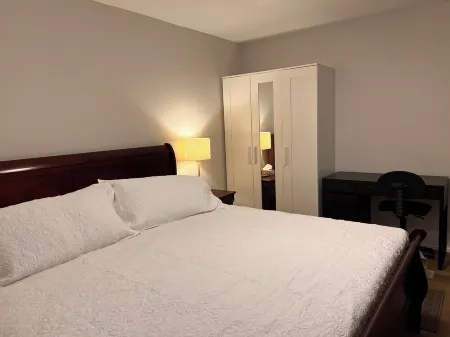 Modern 2 Bedroom 1 Parking Basement Unit