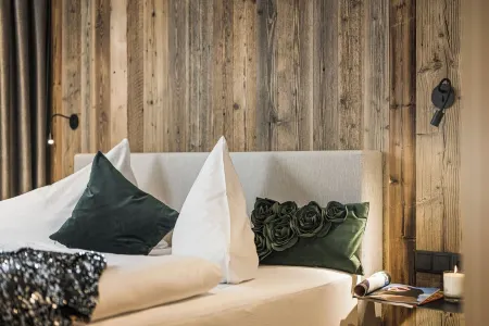 Alpen Resort Schrofenblick- Studio Apartment