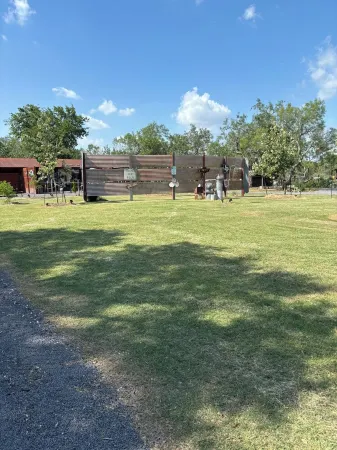 Country Retreat with Separate spaces for everyone!