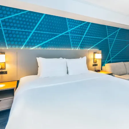 Comfort Suites