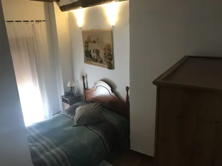 La Abadía de Mont Rebei Отели в г. Tolva