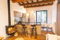 Maison de Village Barbentane Avec spa Hotels in Barbentane