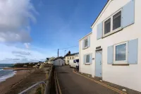 Modern & Cosy Seafront Retreat by Porthleven and Lizard Holidays