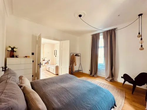 Exclusive old apartment in a magnificent listed villa Hotels in Aidlingen