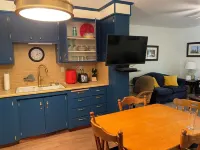 Charming 1-bdrm apartmt, 2 beds 3m to Bethel 1m to 5 w/private garden patio