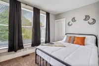 *BRAND NEW* The Frances Rose | Hocking Hills Luxury | Family Friendly!