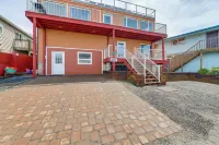 Group Friendly! Rockaway Beach Oasis w/ Game Room - 4 stjerner