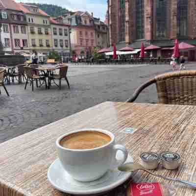 Charming studio with AC, balcony and view of the Castle - Walk to Everything. Dining/Meeting Rooms