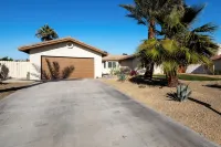 The Perfect Desert Escape - Pool - Spa - Dogs - Close to All