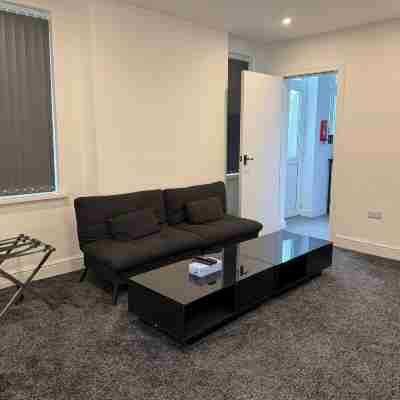 Peaceful Luton Apartment With Electric Heating & Wifi Others