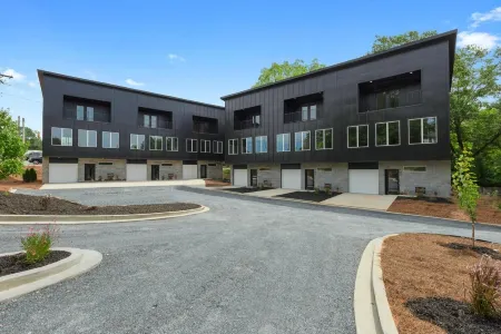 DreamCatcher Dwelling - 2 Bed 2.5 Bath downtown Easley, SC, Clemson, Greenville