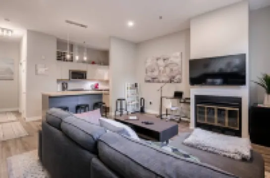 I have been trying to remove this listing, sorry it is not available.