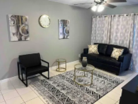 Cozy condo in fabulous Freeport with AC