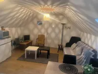 Atypique Grenier Aménagé Avec Accès Piscine Hotels in Saint-Desert