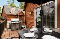 New Private 4Bd Ski Out Cabin at Otsego Club! Cozy Fully Updated Log Cabin!