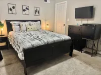 4-bedroom house With Home Theater - Hot Tub