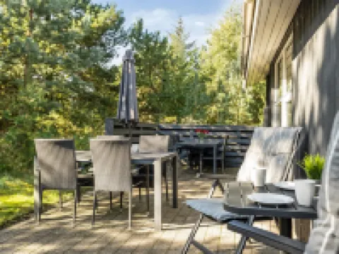 "Matthea" - 900m from the sea