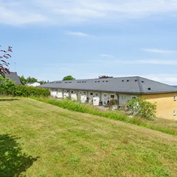 "Feodora" - 100m from the Sea