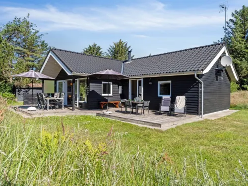 "Swen" - 1.3km from the Sea