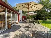 "Lauri" - 2.3km from the sea