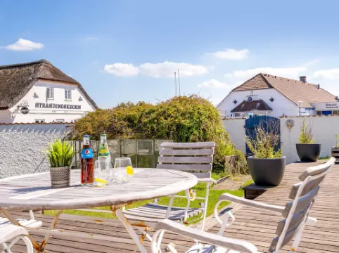 "Jeppe" - 200m from the Sea