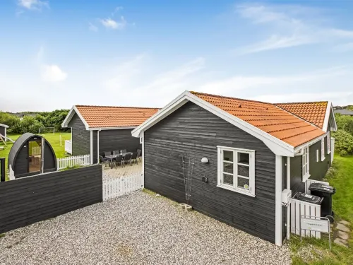 "Torhild" - 700m from the Sea