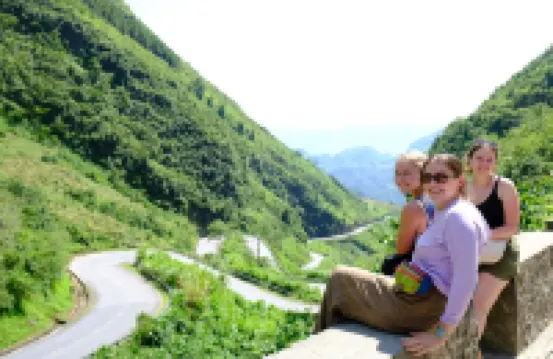 RAW Hostel - Ha Giang Loop Tour & Motorbikes Rental