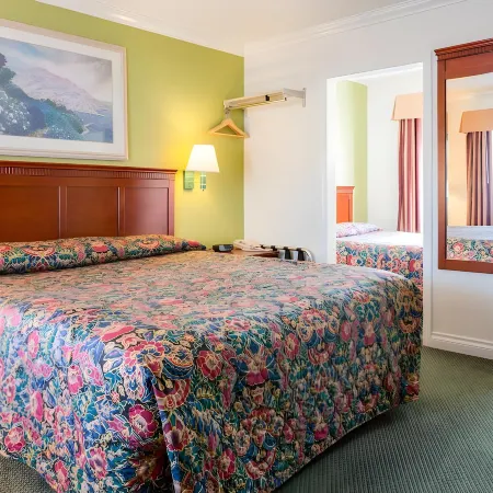 Redondo Inn and Suites