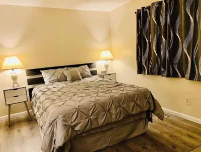 Convenient and newly renovated cozy private home Hotels near Pearson Vue Testing