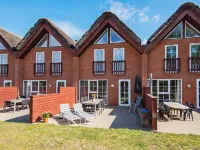 8 Person Holiday Home in Rømø-by Traum - 2-Star