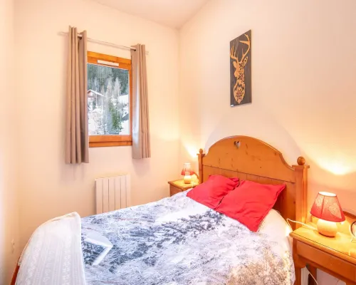 Apartment in France with Ski Slope Views 莫達訥酒店